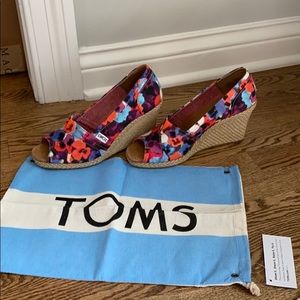 Toms espadrille wedges